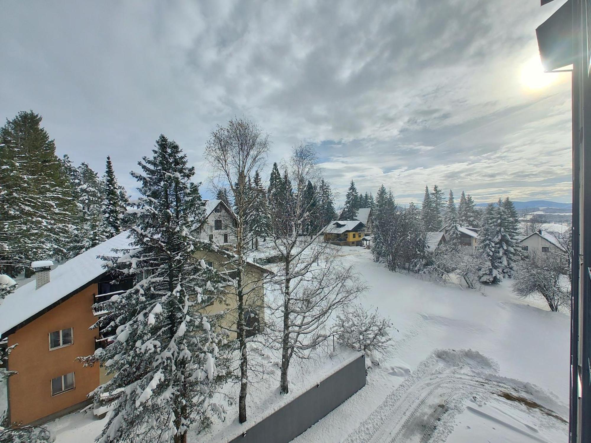 Velika Recepcija Cc Magnet Aparthotel Zlatibor Exterior photo